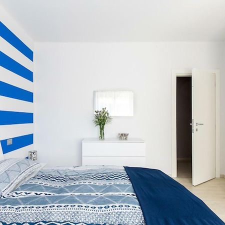 Indigo Blue Cannobio Luaran gambar